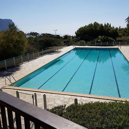 La Piscine K6&You Cassis Luaran gambar